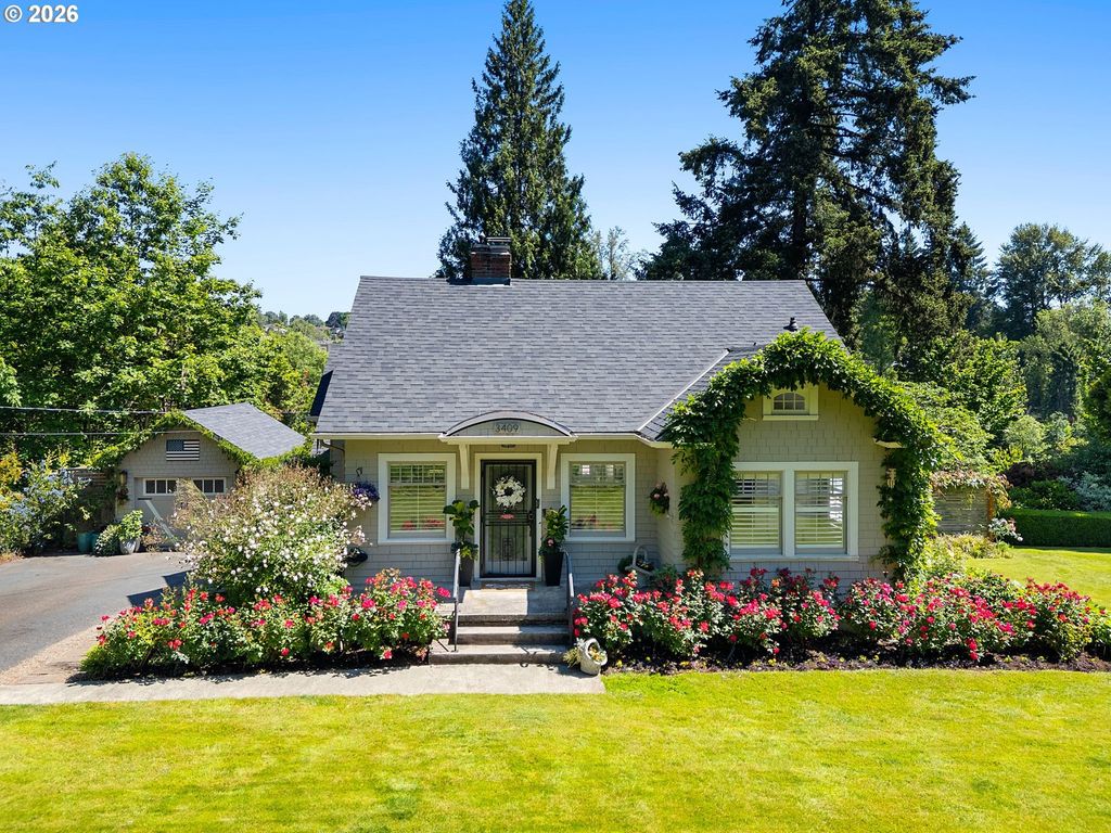3409 Se ALDERCREST Rd, Milwaukie, OR 97222