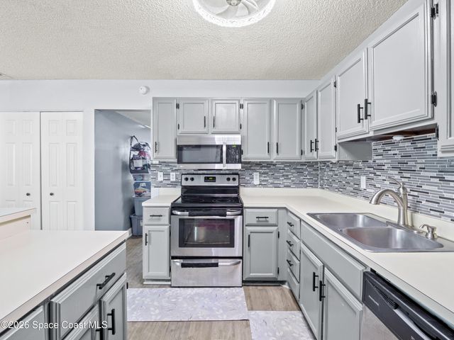 1413 Manor Drive NE, Palm Bay, FL 32905