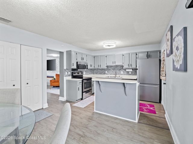 1413 Manor Drive NE, Palm Bay, FL 32905