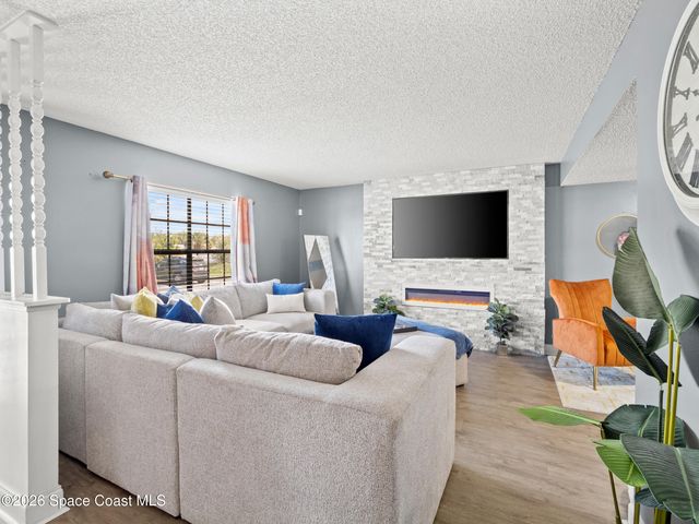 1413 Manor Drive NE, Palm Bay, FL 32905