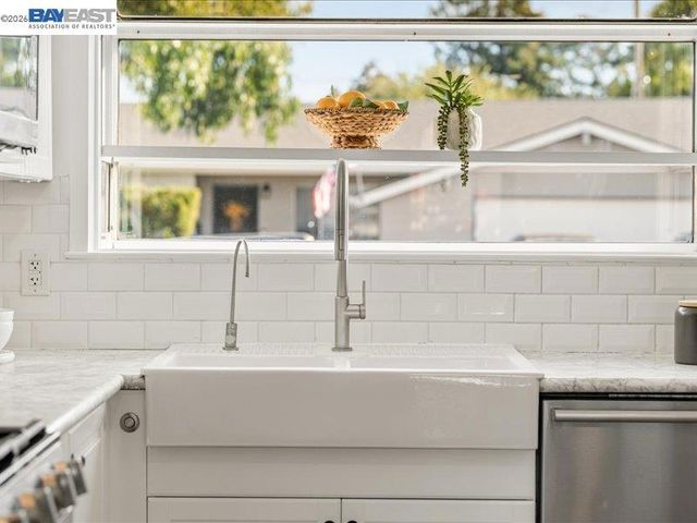 7711 Firebrand Dr, Dublin, CA 94568