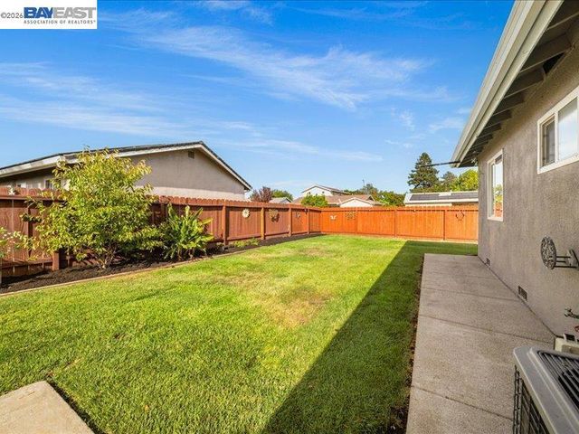 7711 Firebrand Dr, Dublin, CA 94568