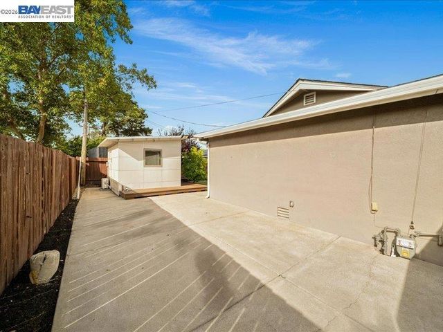 7711 Firebrand Dr, Dublin, CA 94568