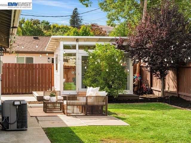 7711 Firebrand Dr, Dublin, CA 94568
