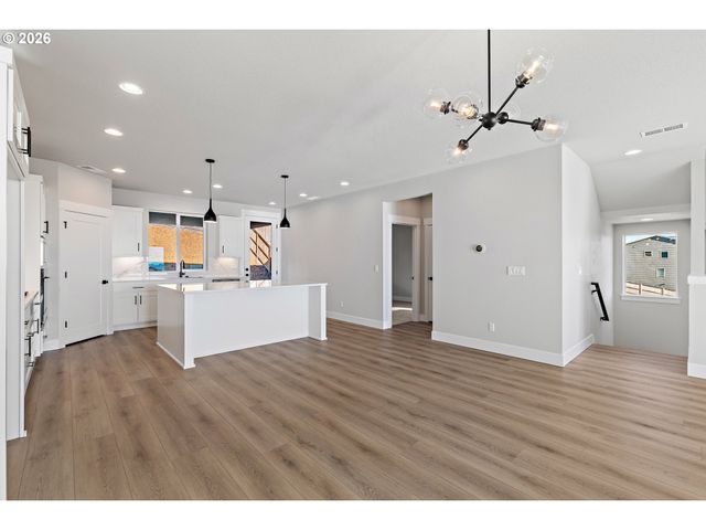 12159 Sw Autumnview St, Tigard, OR 97224