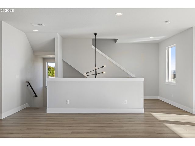 12159 Sw Autumnview St, Tigard, OR 97224