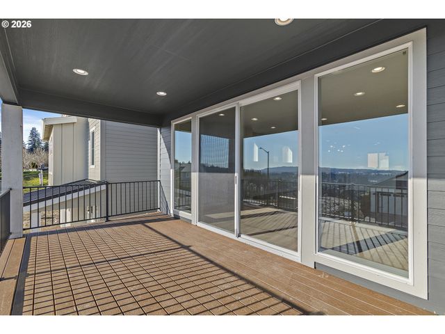 12159 Sw Autumnview St, Tigard, OR 97224