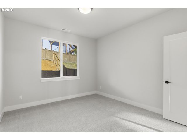 12159 Sw Autumnview St, Tigard, OR 97224