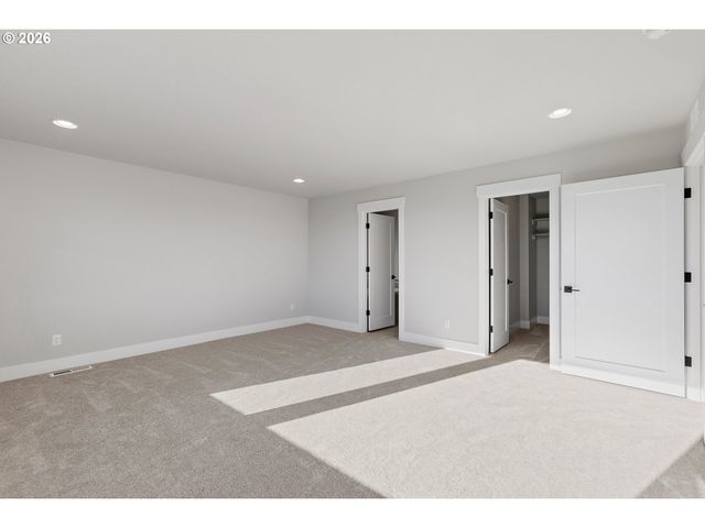 12159 Sw Autumnview St, Tigard, OR 97224