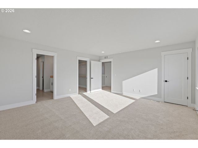 12159 Sw Autumnview St, Tigard, OR 97224