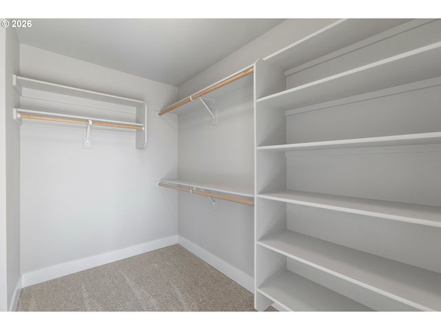 12159 Sw Autumnview St, Tigard, OR 97224