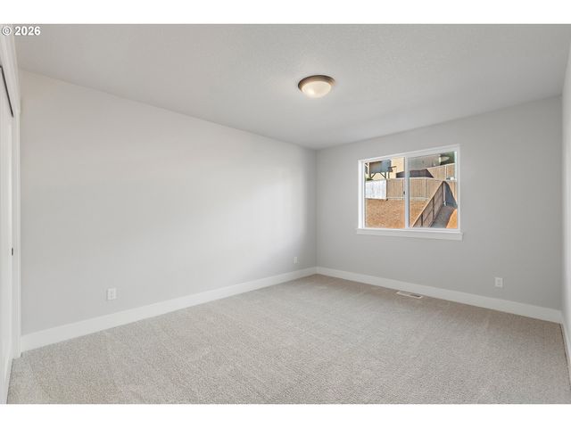 12159 Sw Autumnview St, Tigard, OR 97224