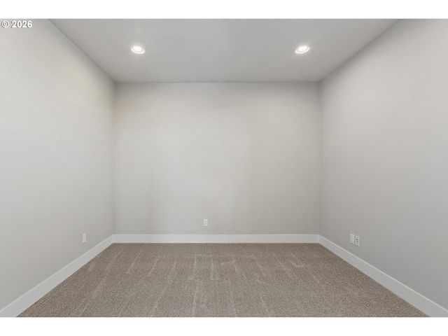 12159 Sw Autumnview St, Tigard, OR 97224