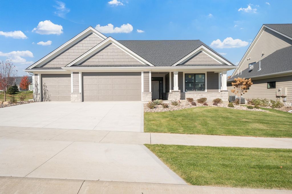 2657 Scenic Point Drive SW, Rochester, MN 55902