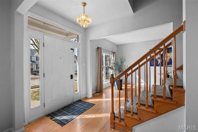 810 Wellesley Place Drive, Chesterfield, MO 63017