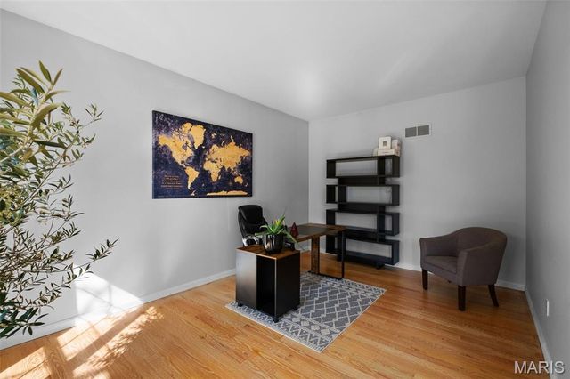 810 Wellesley Place Drive, Chesterfield, MO 63017