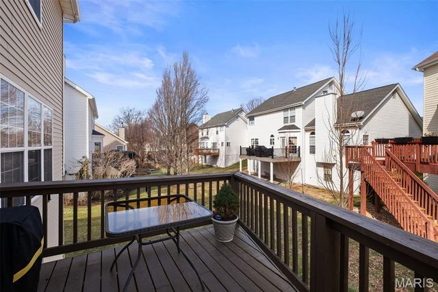 810 Wellesley Place Drive, Chesterfield, MO 63017