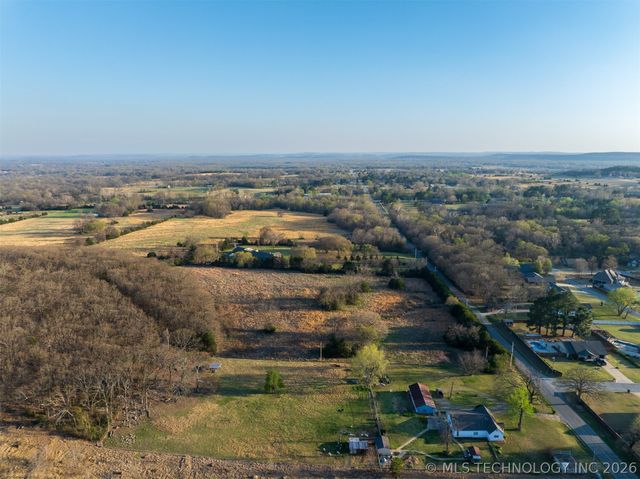 1 S Mission Road, Okmulgee, OK 74447