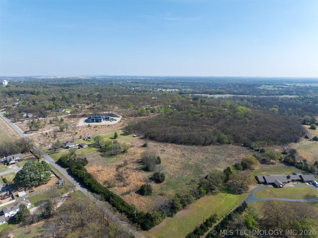 1 S Mission Road, Okmulgee, OK 74447