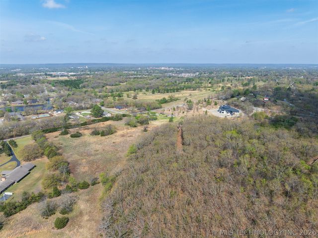1 S Mission Road, Okmulgee, OK 74447