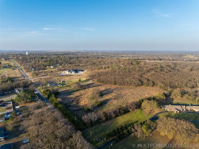 1 S Mission Road, Okmulgee, OK 74447