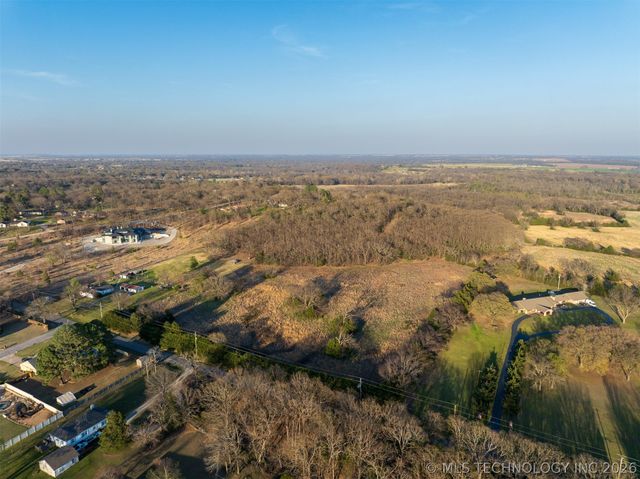 1 S Mission Road, Okmulgee, OK 74447