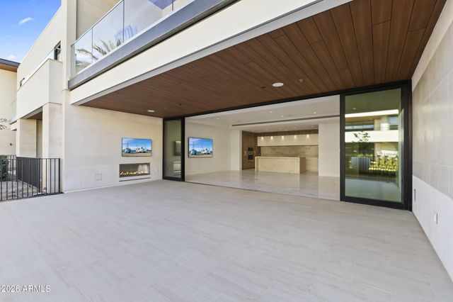 6587 N PALMERAIE Boulevard 1042, Paradise Valley, AZ 85253