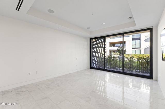6587 N PALMERAIE Boulevard 1042, Paradise Valley, AZ 85253