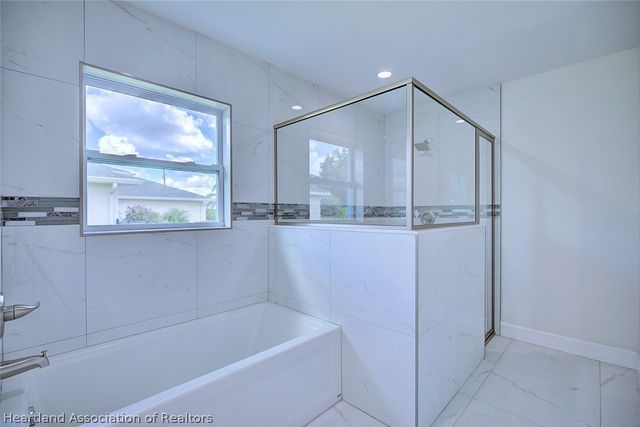 124 Clinton Avenue, Lake Placid, FL 33852