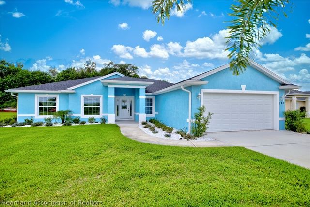 124 Clinton Avenue, Lake Placid, FL 33852