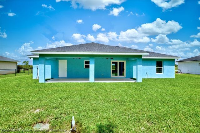 124 Clinton Avenue, Lake Placid, FL 33852