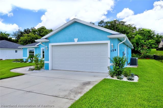 124 Clinton Avenue, Lake Placid, FL 33852