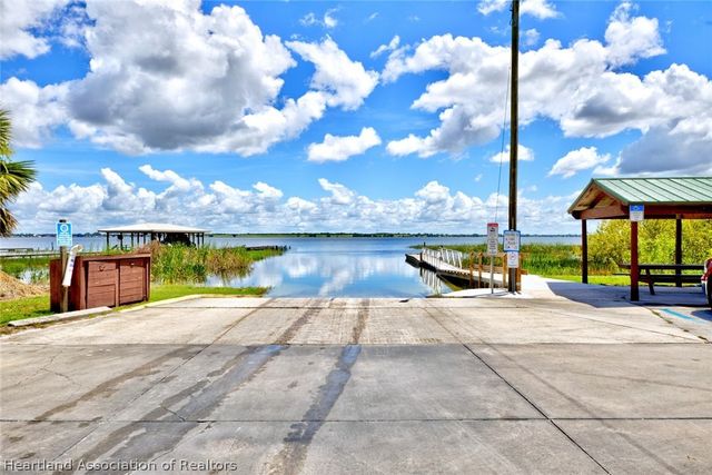124 Clinton Avenue, Lake Placid, FL 33852