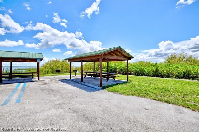 124 Clinton Avenue, Lake Placid, FL 33852