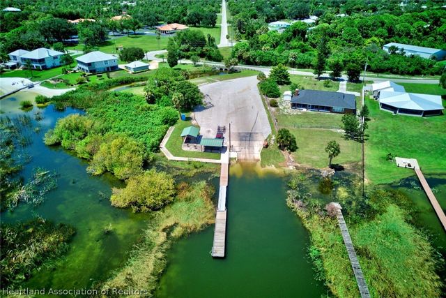 124 Clinton Avenue, Lake Placid, FL 33852