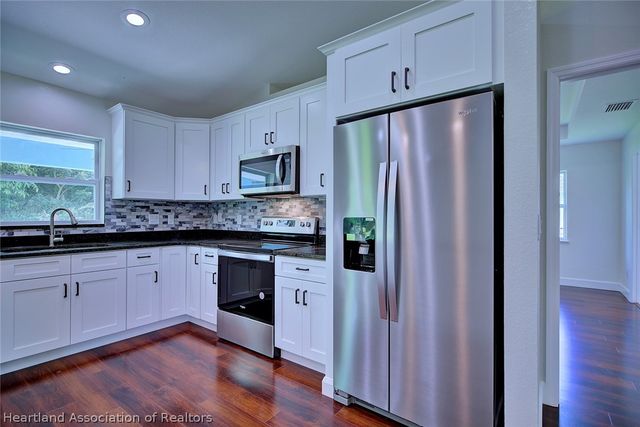 124 Clinton Avenue, Lake Placid, FL 33852