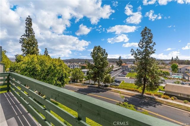 2017 Orchard Drive 11, Placentia, CA 92870
