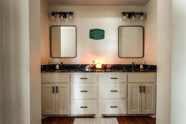 8 N Dogwood Drive, Mayflower, AR 72106