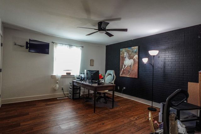 8 N Dogwood Drive, Mayflower, AR 72106