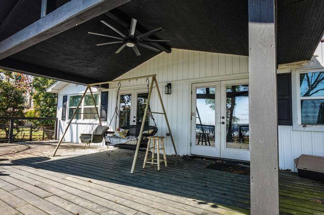 8 N Dogwood Drive, Mayflower, AR 72106