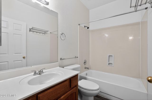 2524 E INDIGO BRUSH Road, Phoenix, AZ 85048