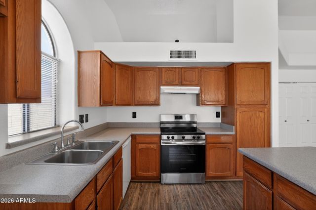 2524 E INDIGO BRUSH Road, Phoenix, AZ 85048