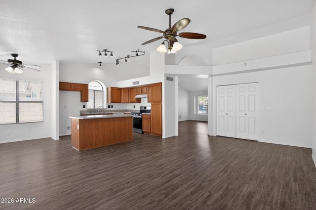 2524 E INDIGO BRUSH Road, Phoenix, AZ 85048