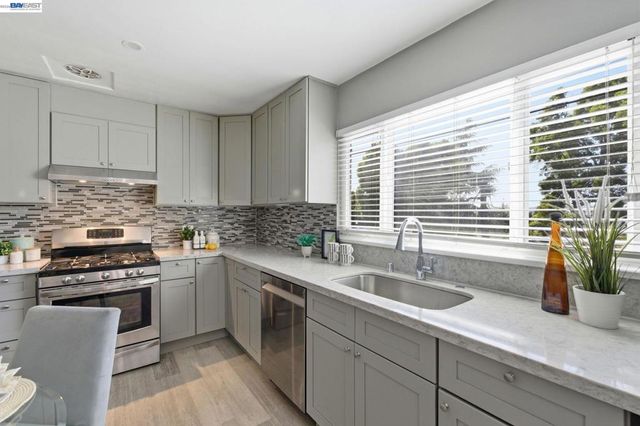 1839 Hill Ave, Hayward, CA 94541