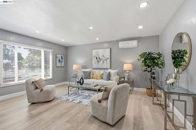 1839 Hill Ave, Hayward, CA 94541