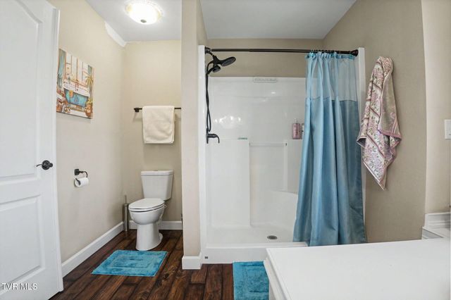 134 Country Acres Drive, Elizabethton, TN 37643