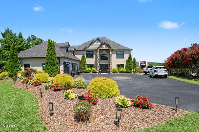 134 Country Acres Drive, Elizabethton, TN 37643