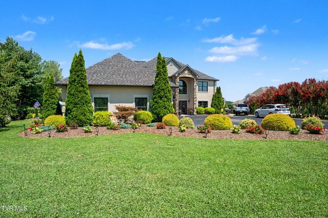 134 Country Acres Drive, Elizabethton, TN 37643