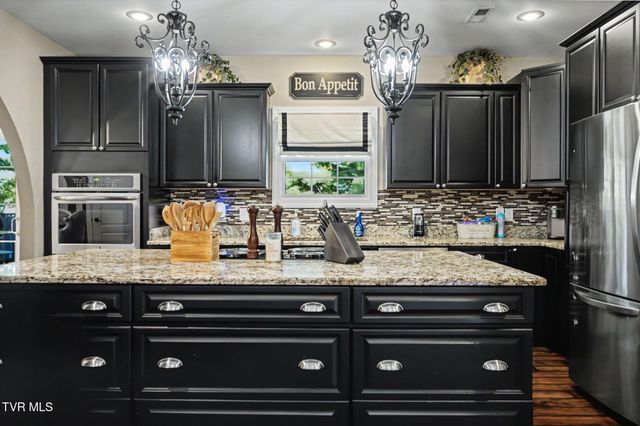 134 Country Acres Drive, Elizabethton, TN 37643