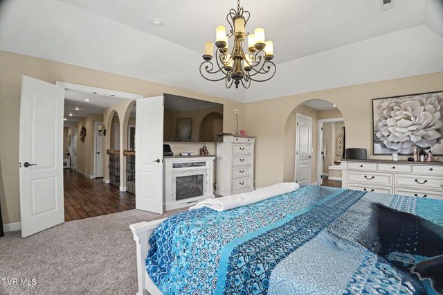 134 Country Acres Drive, Elizabethton, TN 37643